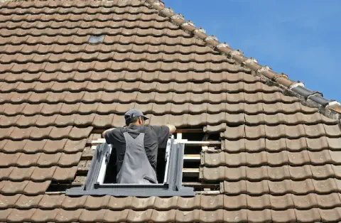 Pose de velux - La Garde-Adhémar